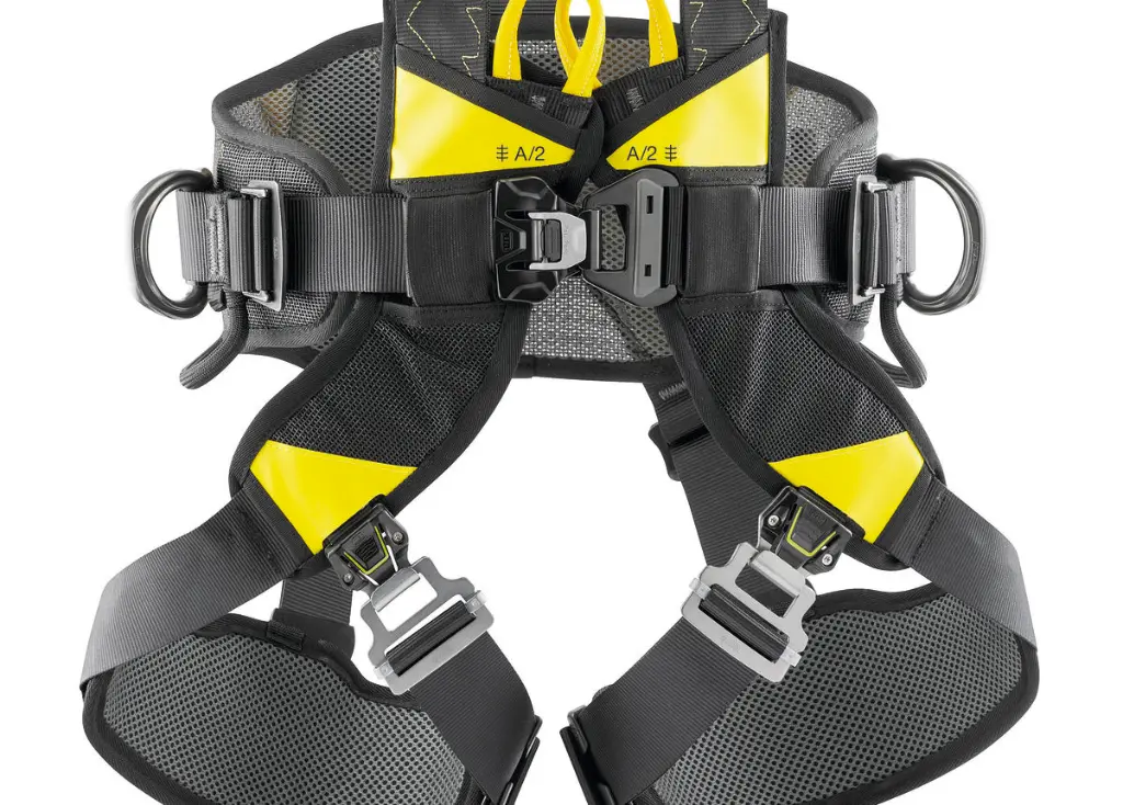 C072BA-VOLT-WIND-focus-2_LowRes.webp